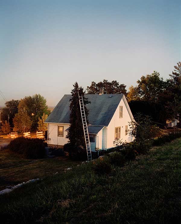 Ladder-and-House-Omaha-NE-2005-2018-Gregory-Halpern