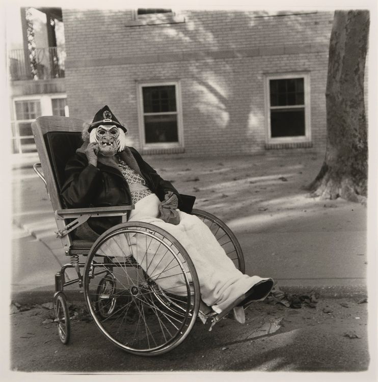 Masked-Woman-in-a-Wheelchair-Pennsylvania-1970-by-Diane-Arbus-BHC2969