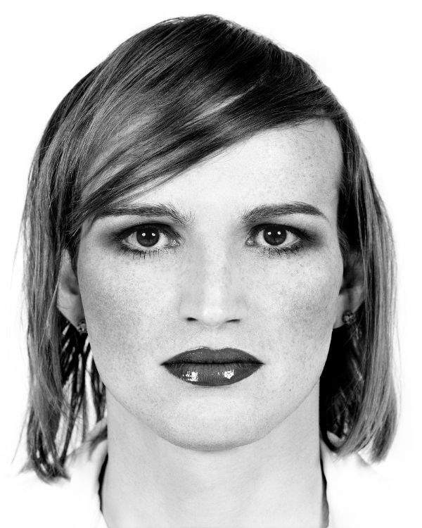 Untitled-From-The-Series-Transsexuals-2001-by-Valerie-Belin-BHC2862