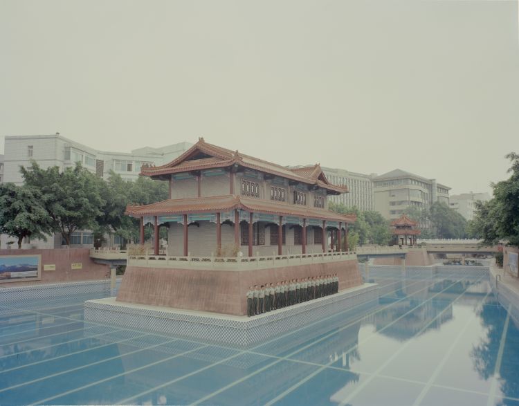The Soldiers Standing by the Pool, Zhang Kechun