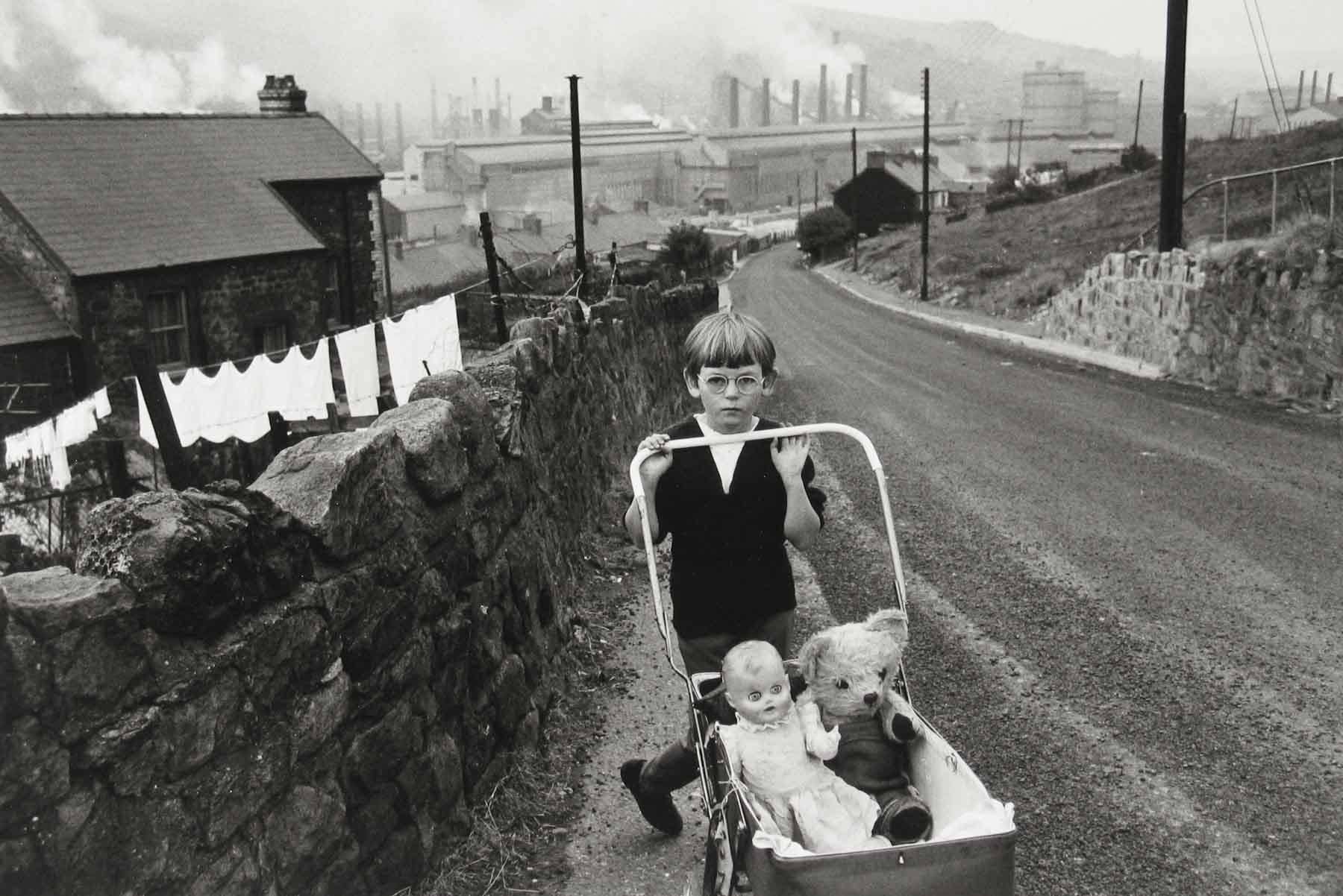 Bruce Davidson Wales, 1965