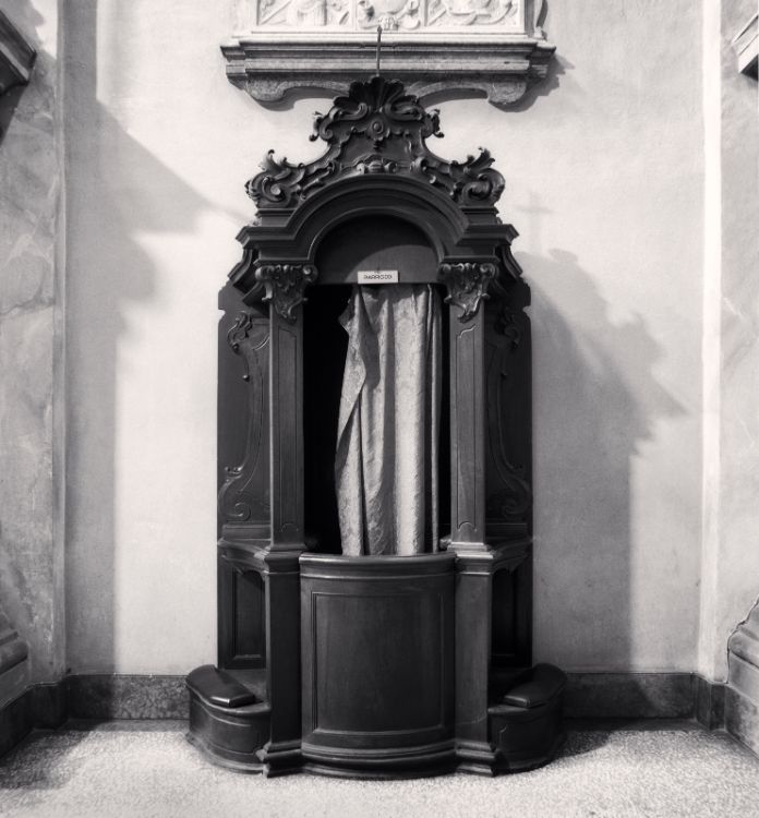 Confessional, Study 18, Chiesa Di Santi Pietro Apostolo E Prospero Vescovo, Reggio Emilia, Italy, 2007