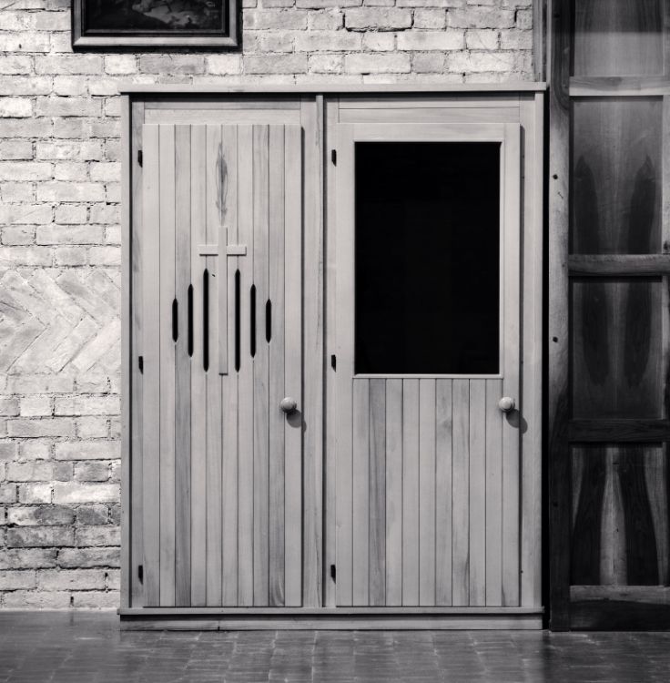 Confessional, Study 56, Chiesa Di San Bartolomeo Apostolo, Casina, Reggio Emilia, Italy, 2015 Michael Kenna