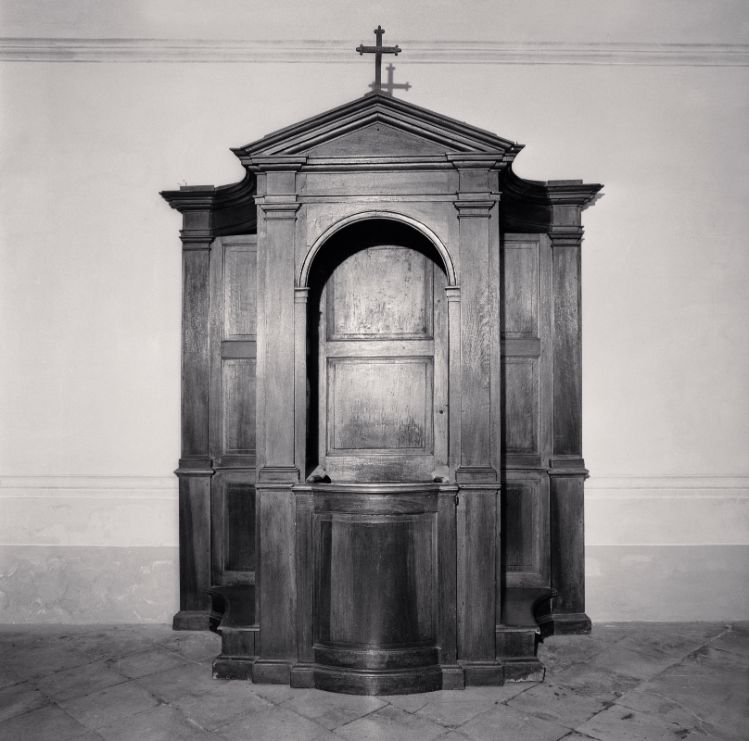 Confessional, Study 74, Chiesa Di Santa Maria Nascente, Brescello, Reggio Emilia, Italy, 2016 Michael Kenna