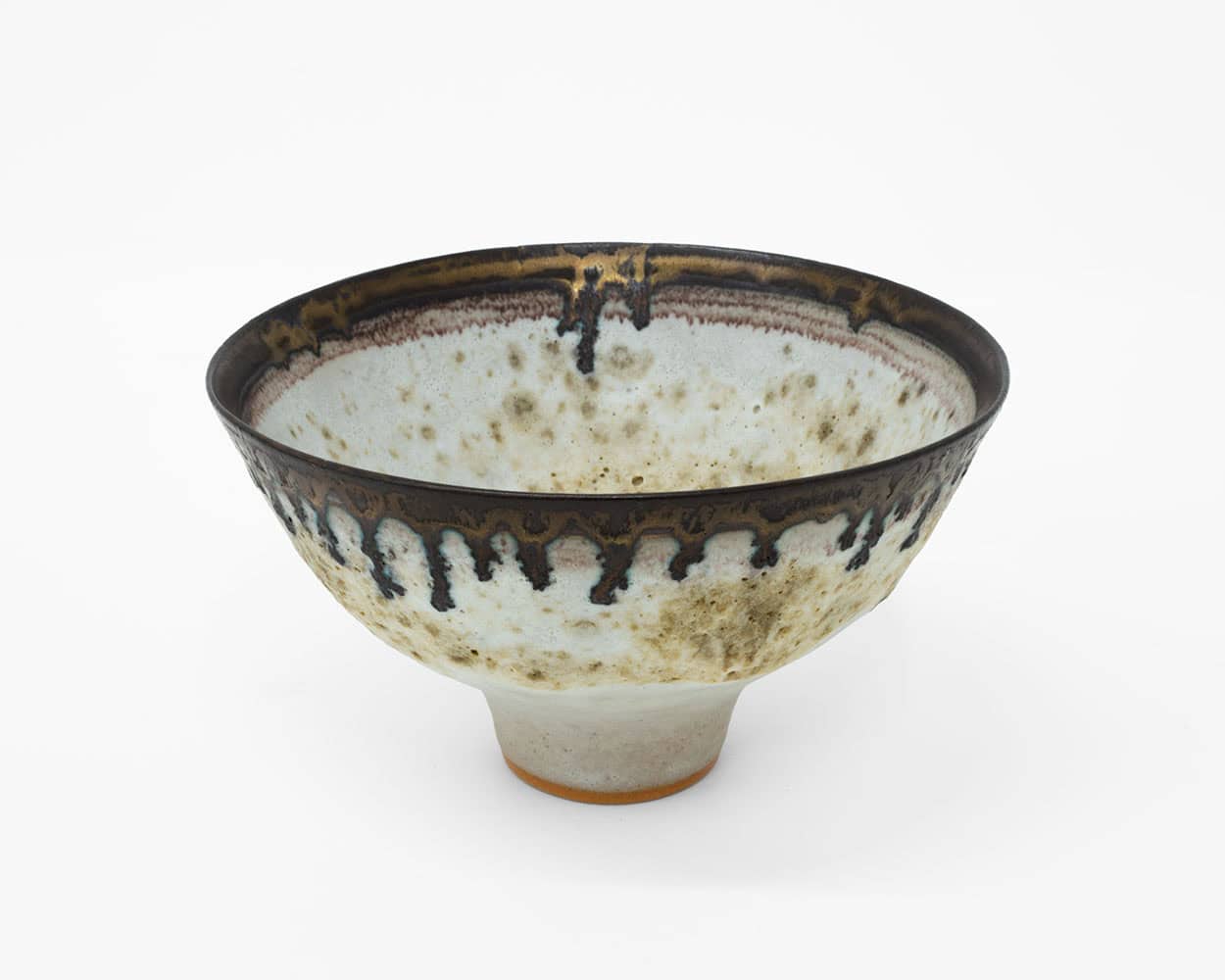 Lucie Rie, Bowl with Off-White and Pitted Glaze with Bronzed Rim, c. 1982, Huxley-Parlour, 25.04–31.05.25