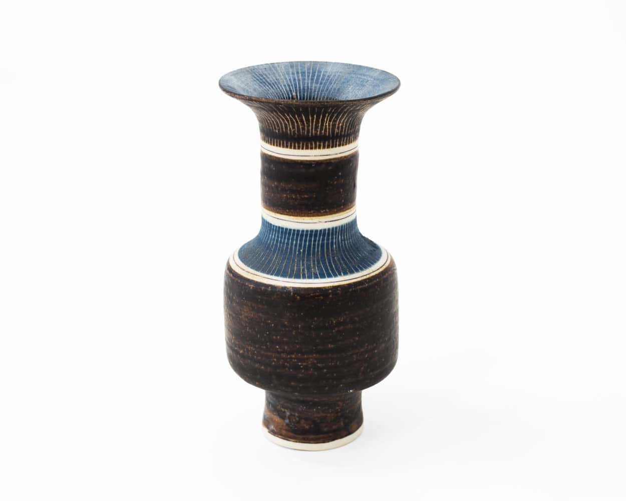 Lucie Rie, Bottle Vase, 1979, Huxley-Parlour, 25.04–31.05.25