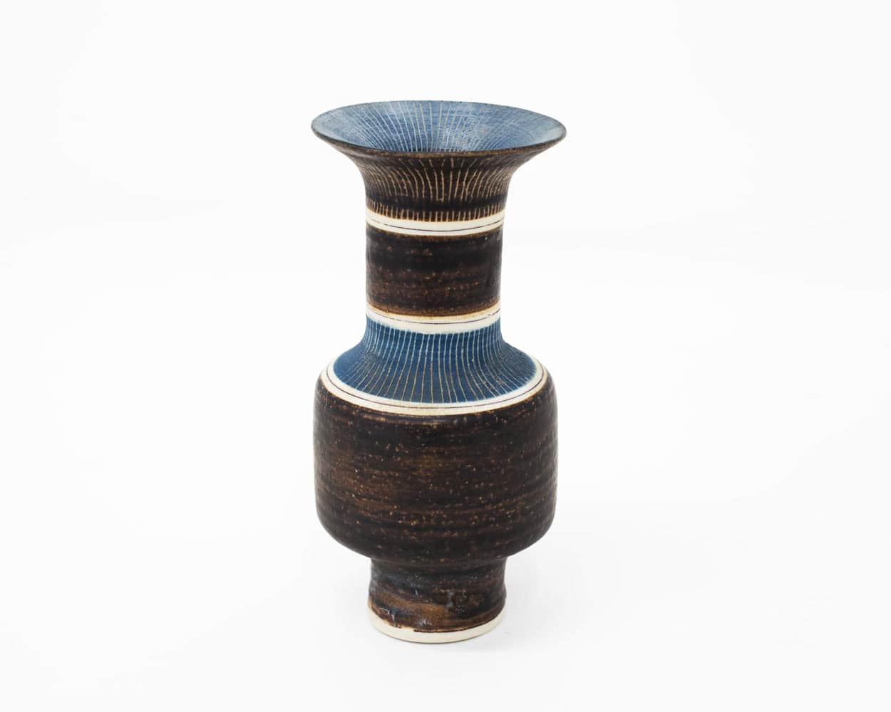 Lucie Rie, Bottle Vase, 1979, Huxley-Parlour, 25.04–31.05.25