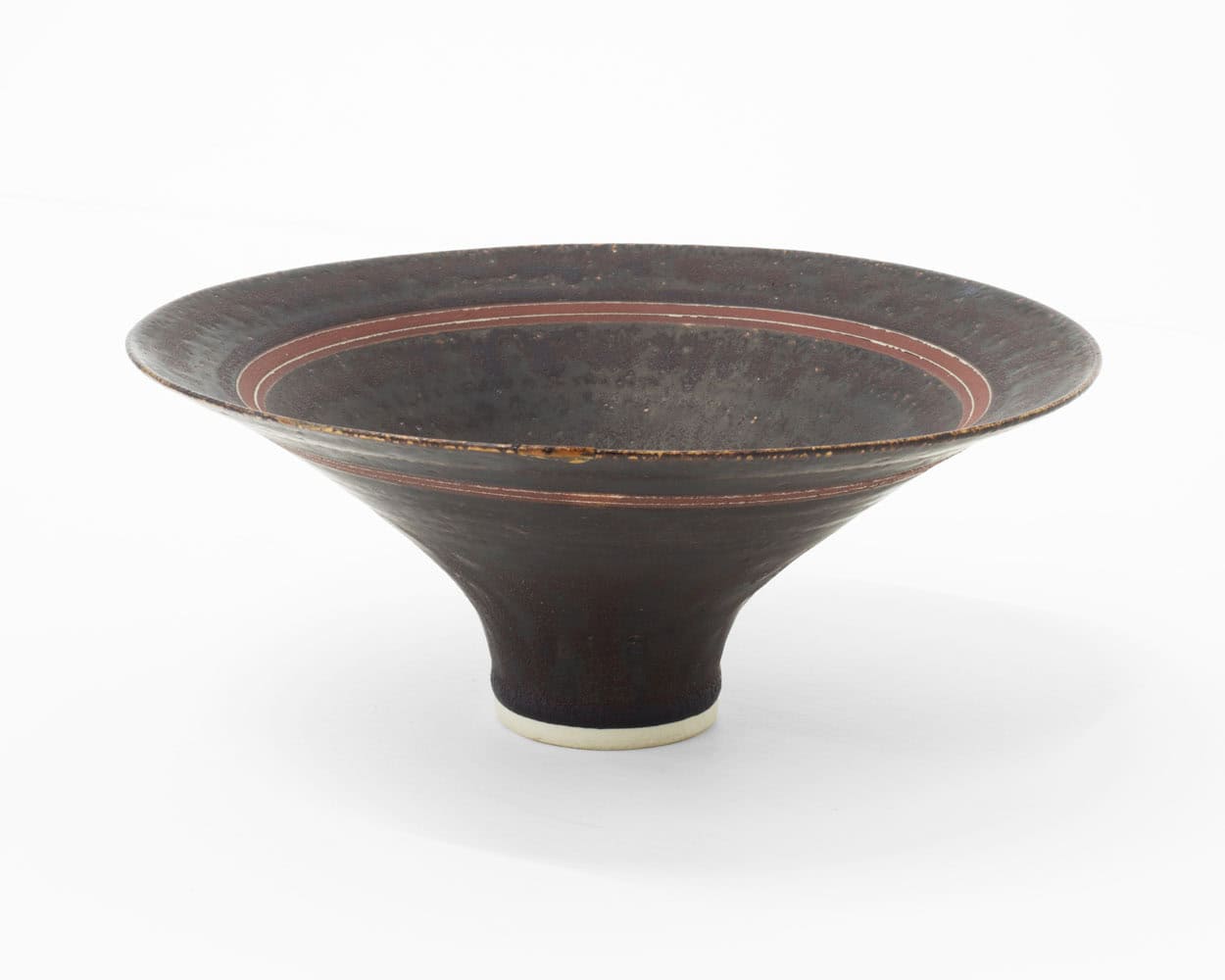Lucie Rie, Bowl, c. 1972, Huxley-Parlour, 25.04–31.05.25