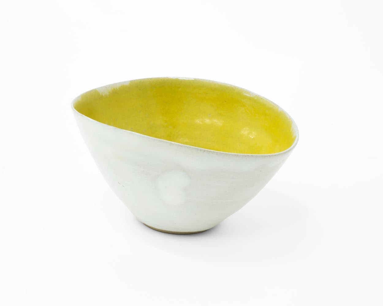 Lucie Rie, Elliptical Bowl, c.1980, Huxley-Parlour, 25.04–31.05.25