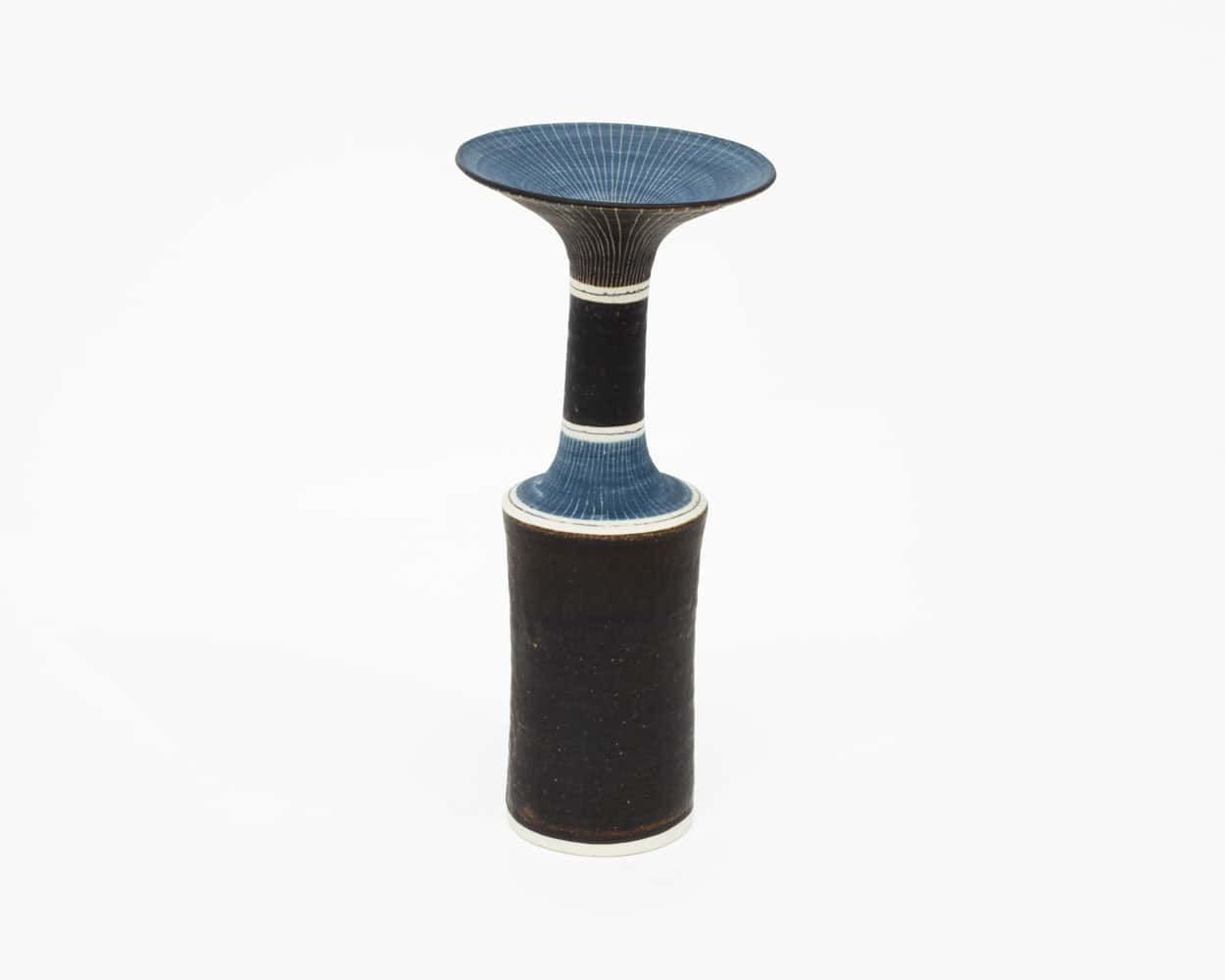 Lucie Rie, Vase with Flaring Rim, c. 1980, Huxley-Parlour, 25.04–31.05.25