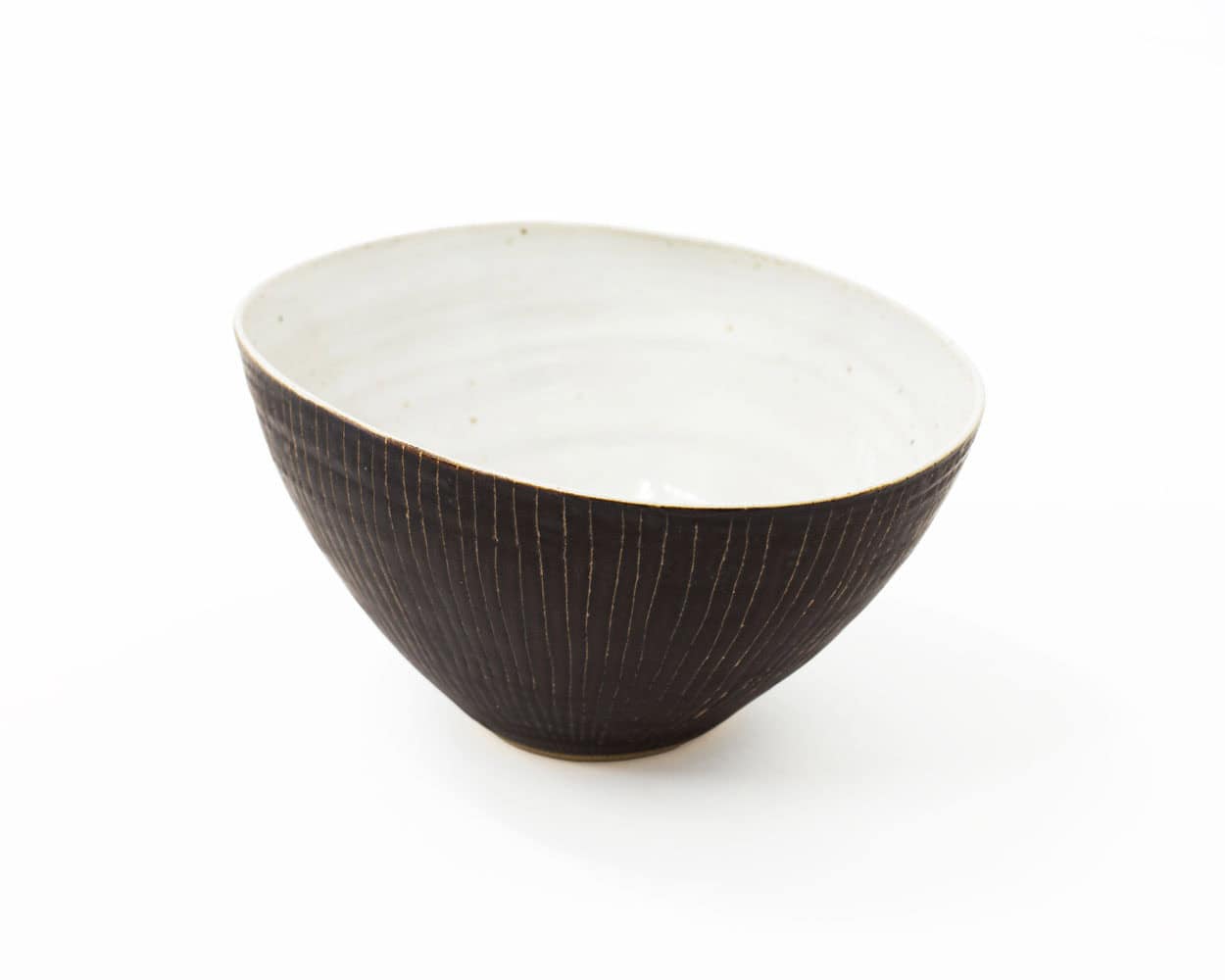 Lucie Rie, Stoneware Bowl, Huxley-Parlour, 25.04–31.05.25