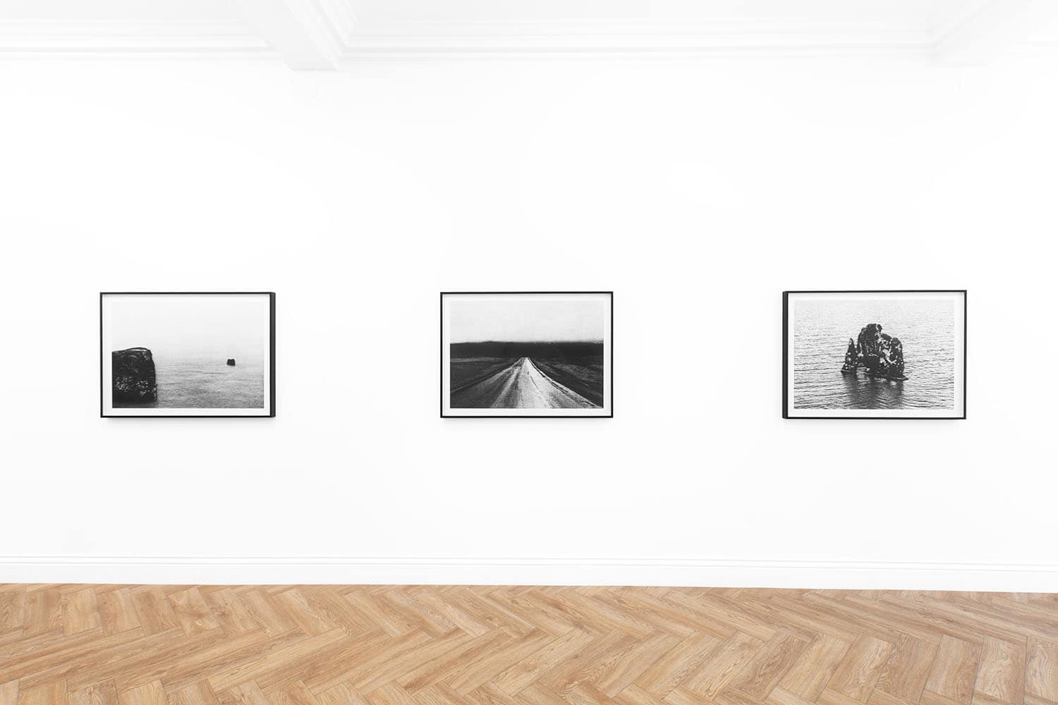 Jungjin Lee, Unseen, Installation view 11, Huxley-Parlour, 45 Maddox Street