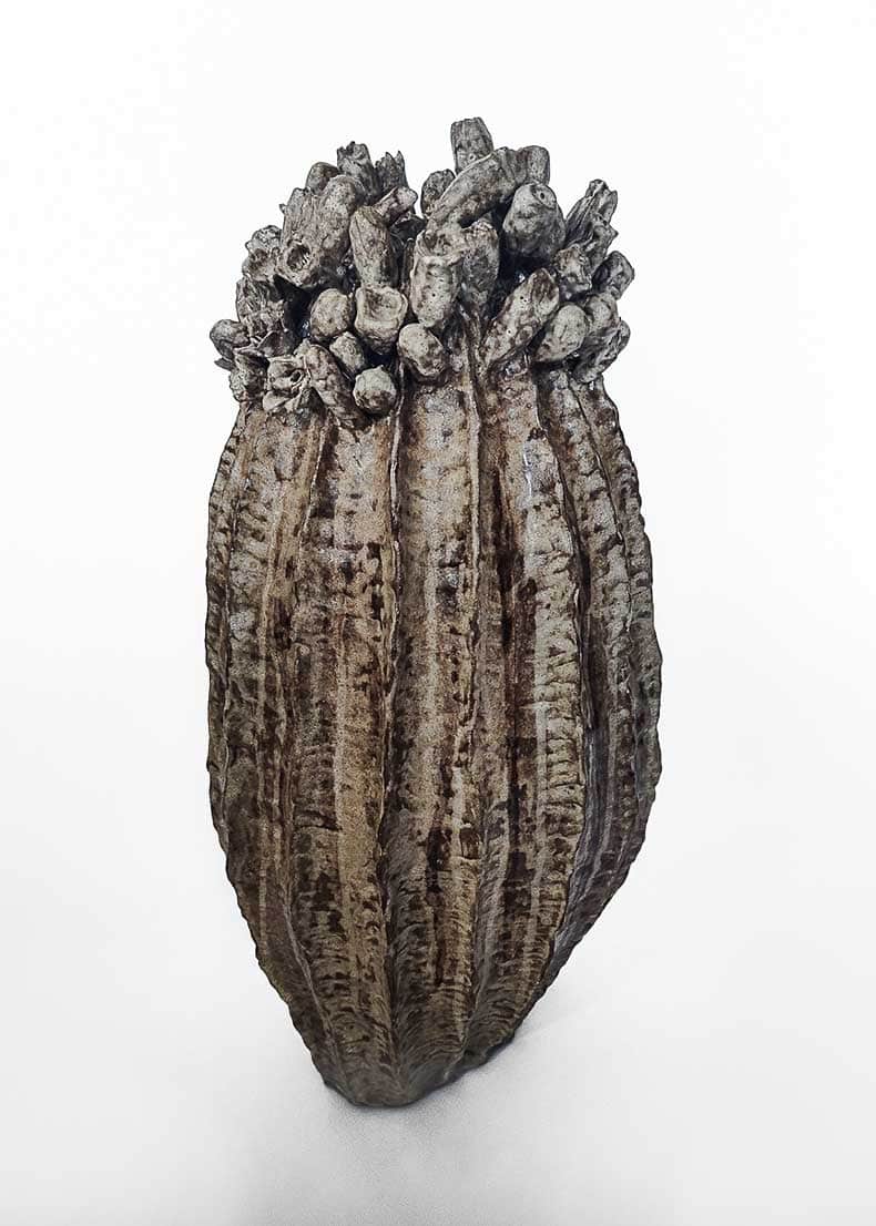 Karla-Garcia,-Floreciendo-en-la-quietud---Flourishing-in-stillness,-2025,-Stoneware,-Glaze