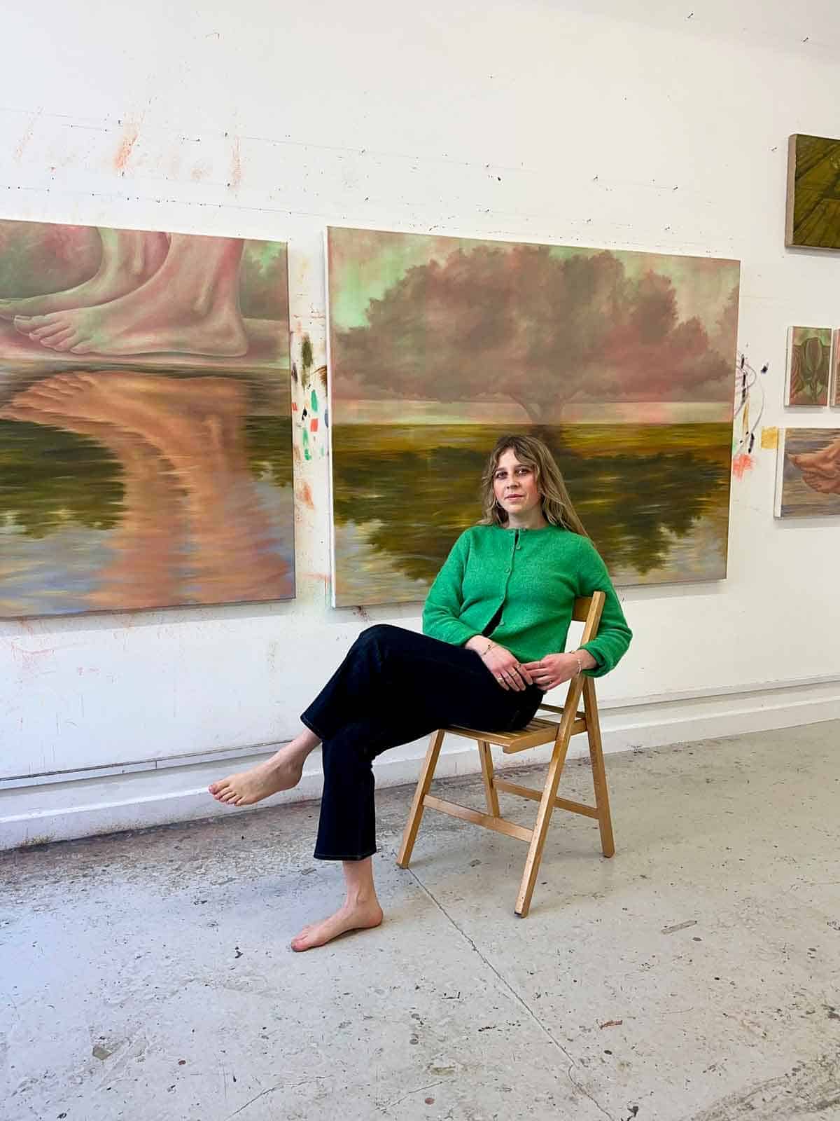 Megan-Menzies,-portrait,-Huxley-Parlour