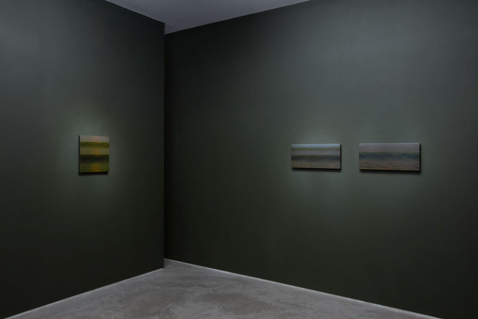 Install of Sarah Schlesinger exhibition 'Sight Line' at Huxley-Parlour gallery.