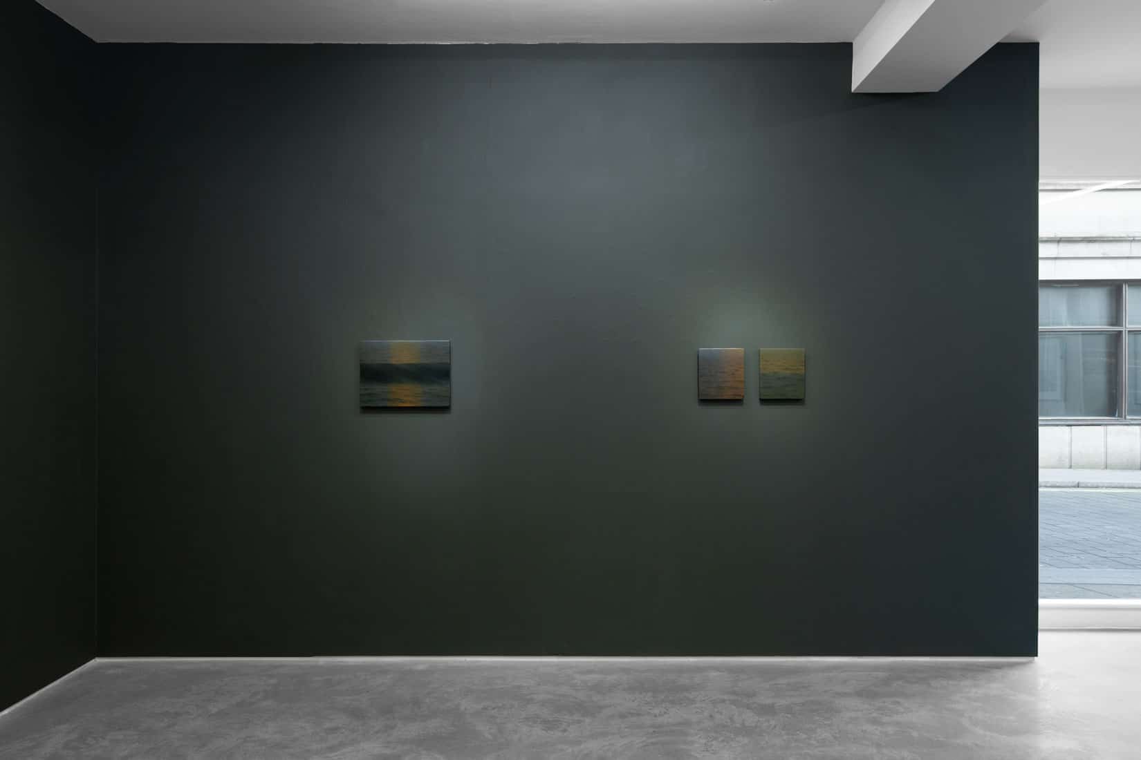 Install of Sarah Schlesinger exhibition 'Sight Line' at Huxley-Parlour gallery.