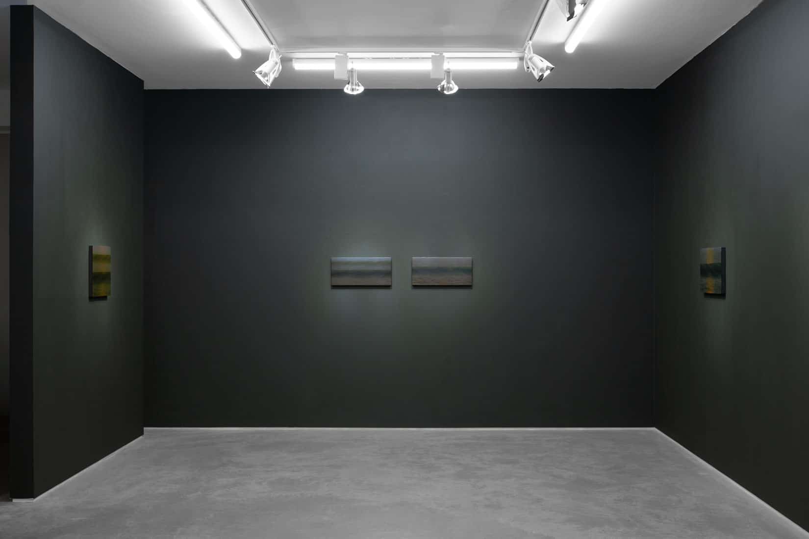 Install of Sarah Schlesinger exhibition 'Sight Line' at Huxley-Parlour gallery.